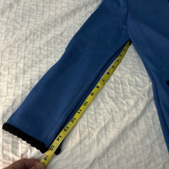 St John Collection Size 6 zip up sweater jacket Periwinkle Blue with Black Trim - Picture 11 of 13